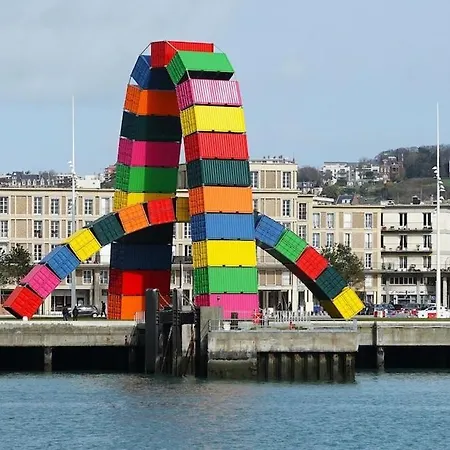 Le Galliéni Hyper Centre