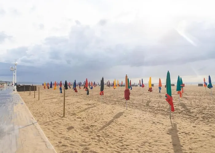 Le Gallieni Hyper Centre 公寓